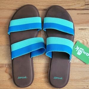NWT Sanuk Yoga Gora Gora Strappy Sandals Size 7